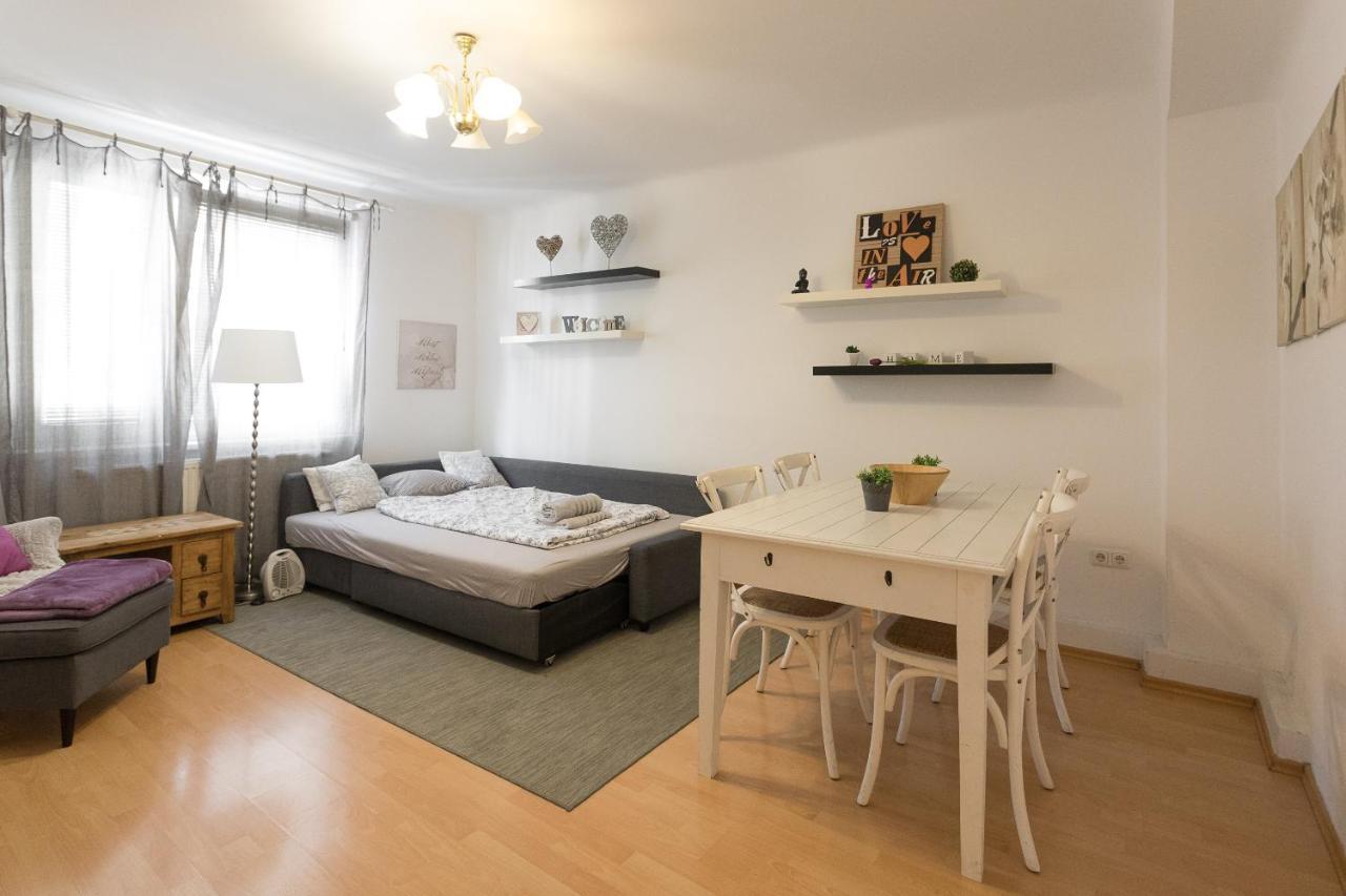 Gorgeous Hideout | City Center Apartment فيينا المظهر الخارجي الصورة